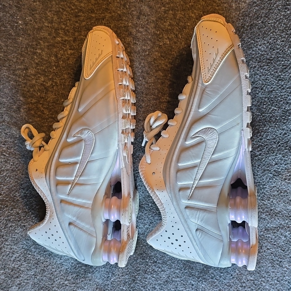 Nike Shox R4 - Picture 3 of 7